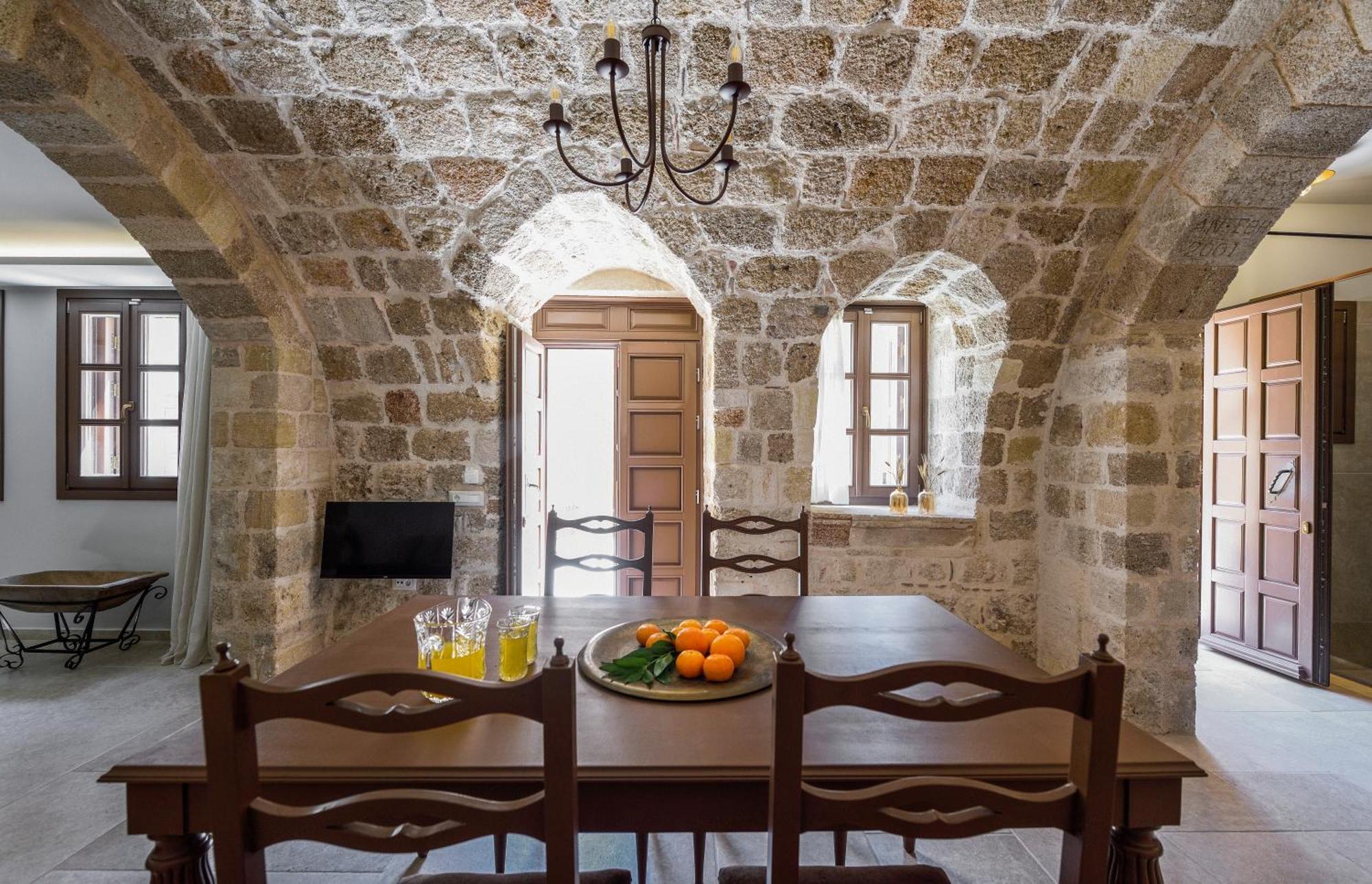 Spanish Knights Inn Rhodes City Exterior foto