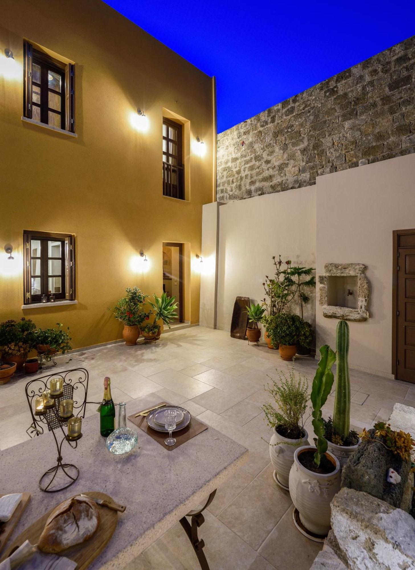 Spanish Knights Inn Rhodes City Exterior foto