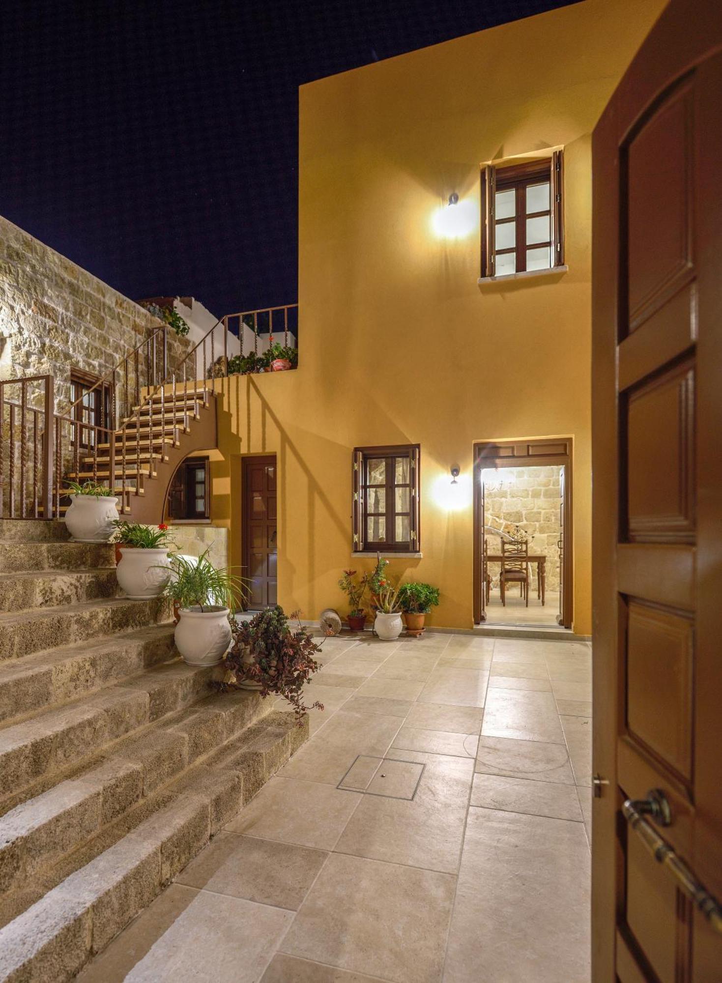 Spanish Knights Inn Rhodes City Exterior foto